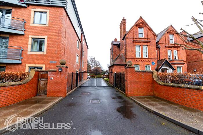 2 Bedroom Apartment For Sale In Manor Road, Edgbaston, Birmingham, West Midlands, B16