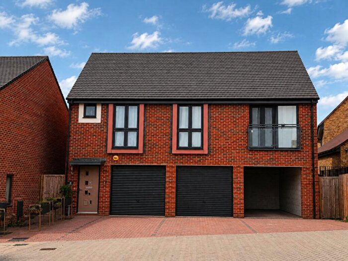 2 Bedroom Coach House For Sale In Oliver Grove, Castle Hill, Ebbsfleet Valley, Swanscombe, DA10