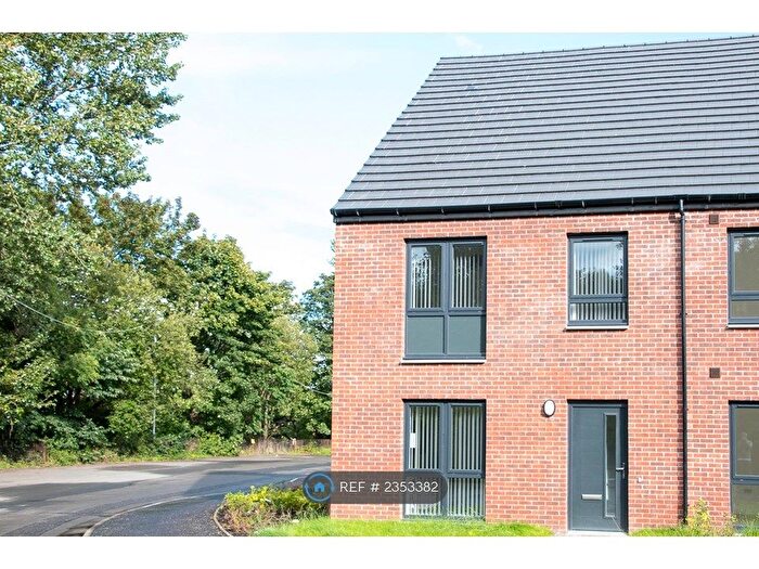 5 Bedroom Semi-Detached House To Rent In Shawholm Crescent, Glasgow, G43