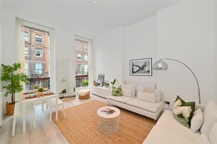 1 Bedroom Flat To Rent In Nottingham Place, Marylebone, London, W1U