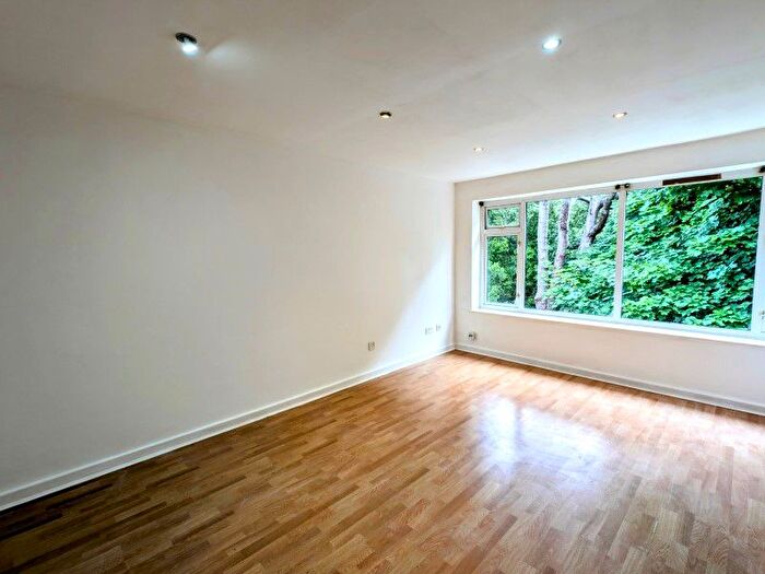 1 Bedroom Flat To Rent In Llwyn-Y-Mor, Caswell, Swansea, SA3