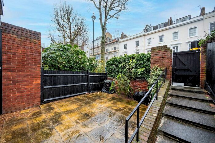2 Bedroom Maisonette To Rent In Tachbrook Street, Pimlico, London, SW1V