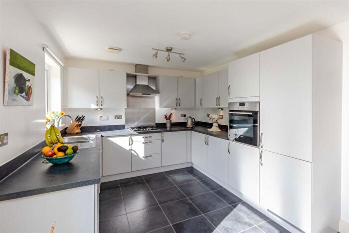 4 Bedroom Detached House For Sale In New Calder Mill Road, Mid Calder, EH54