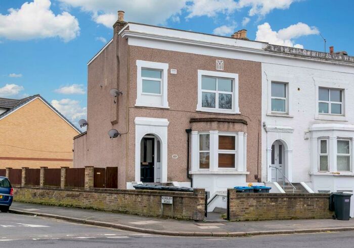 1 Bedroom Flat To Rent In Beulah Crescent, Thornton Heath, CR7