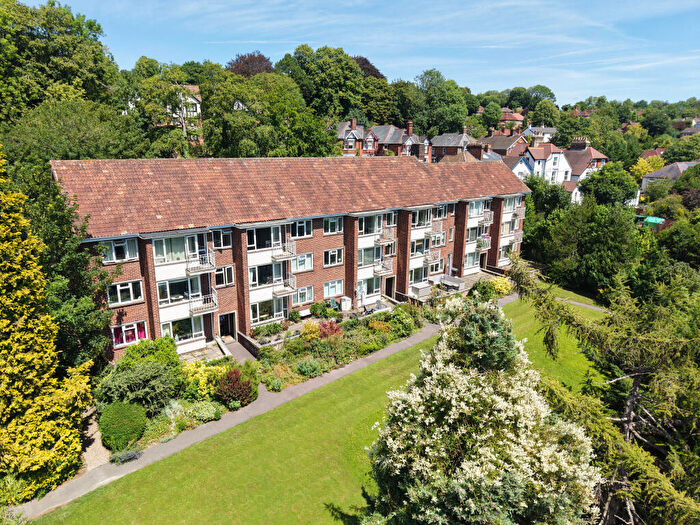 2 Bedroom Apartment For Sale In Richmond Court, Conegra Road, High Wycombe, Buckinghamshire, HP13