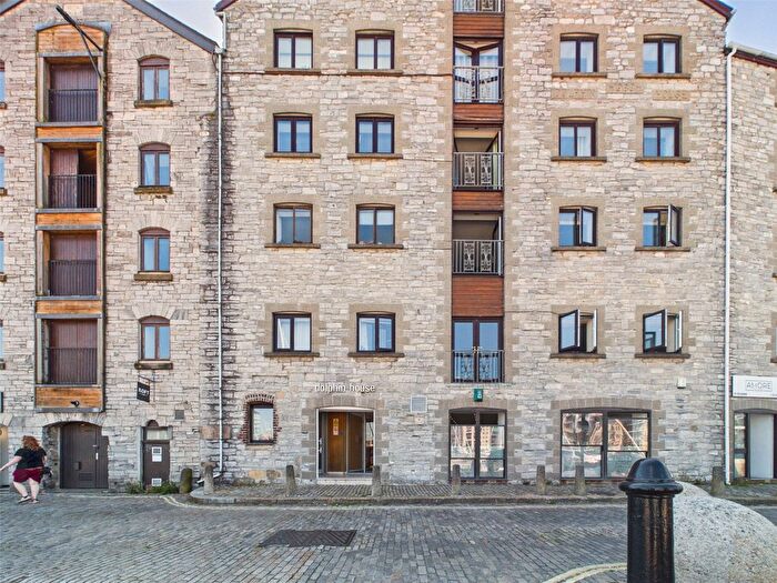 1 Bedroom Flat For Sale In Sutton Wharf, Plymouth, Devon, PL4
