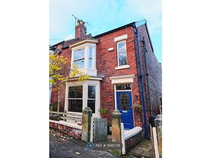 5 Bedroom Semi Detached House To Rent In Brook Road, Sheffield, S8