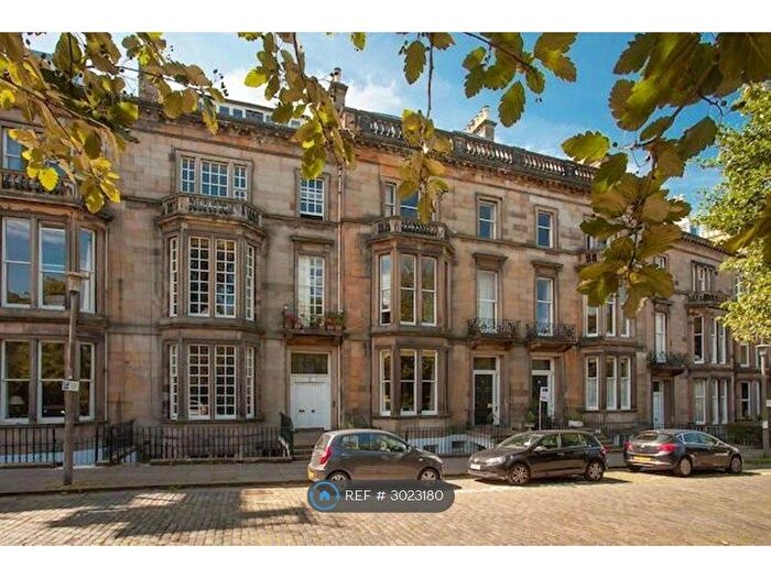 3 Bedroom Flat To Rent In Edinburgh, Edinburgh, EH4