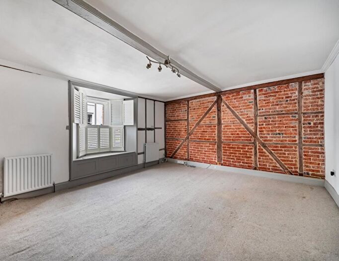 2 Bedroom Flat To Rent In Duke Street, Henley On Thames, RG9