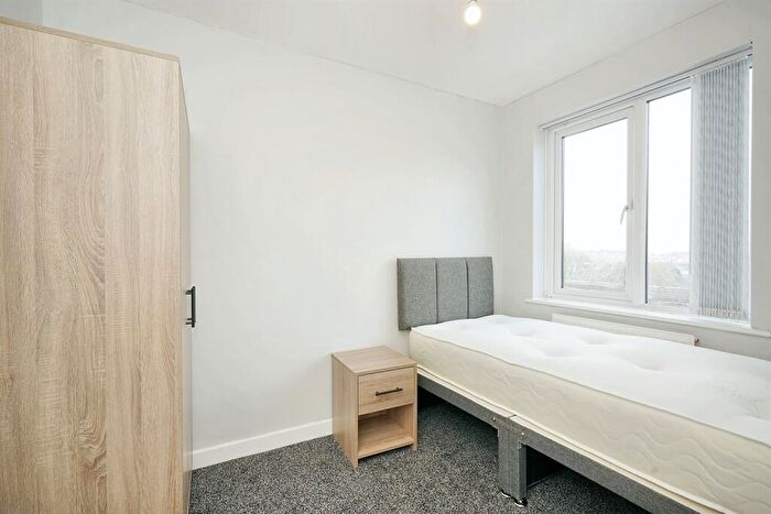 5 Bedroom Terraced House To Rent In Bedroom Terraced House In Reeth Way, Accrington, BB5