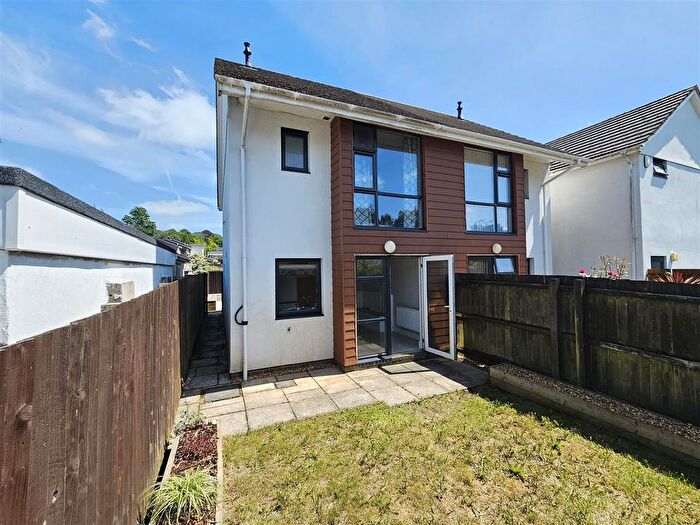 2 Bedroom Semi-Detached House For Sale In Grenville Meadow, Tavistock, PL19
