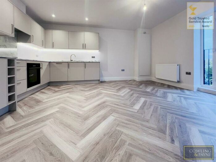 2 Bedroom Apartment To Rent In Chestnuts, Crays Hills, Billericay, CM11