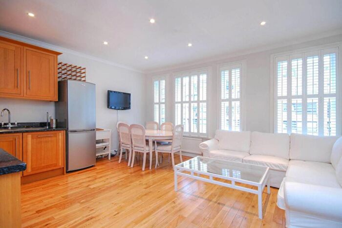 2 Bedroom Flat To Rent In Edith Grove, Chelsea, London, SW10