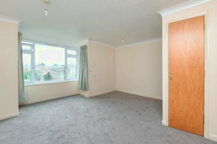 Studio To Rent In Homesdale Road, Bromley, BR2