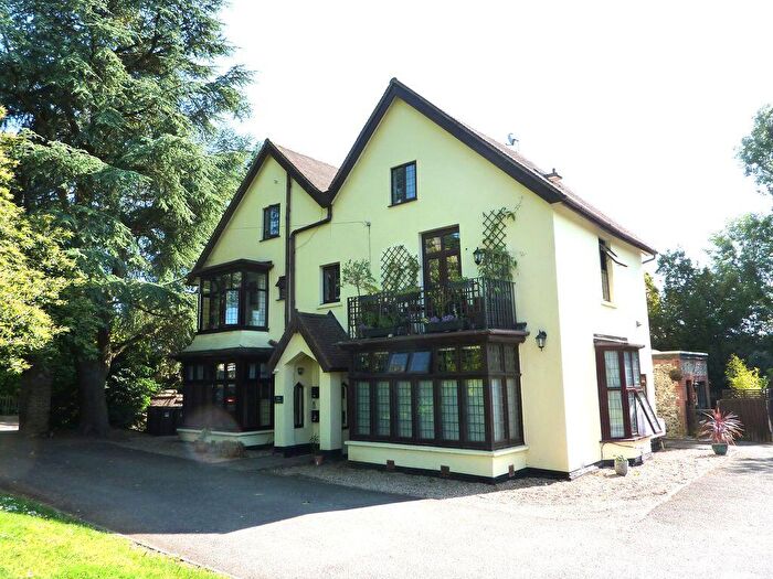 2 Bedroom Character Property For Sale In Hillbury Road, Warlingham, CR6