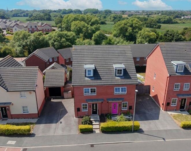 4 Bedroom Semi-Detached House For Sale In Medlock Street, Rudheath, Northwich, Cheshire, CW9