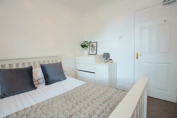 5 Bedroom End Of Terrace House To Rent In Saxon Street - Student House - /, LN1
