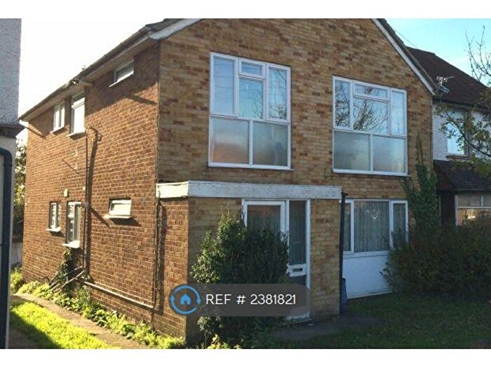 2 Bedroom Maisonette To Rent In Cippenham Lane, Slough, SL1