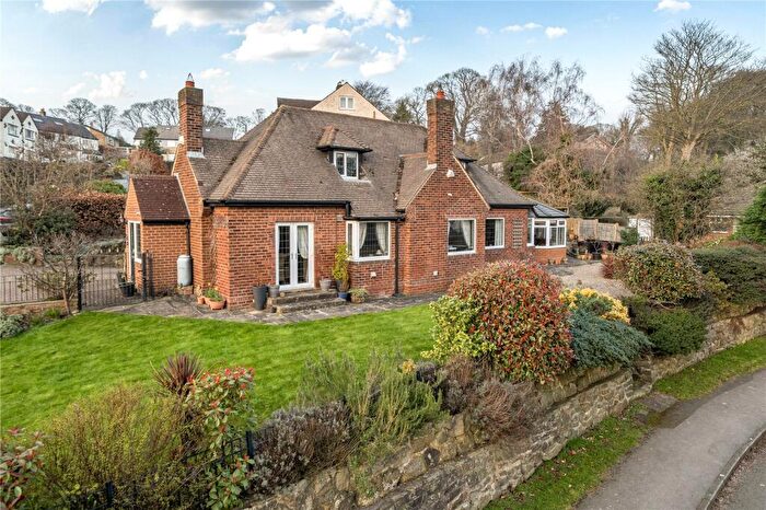 4 Bedroom Detached House For Sale In Layton Mount, Rawdon, Leeds, West Yorkshire, LS19
