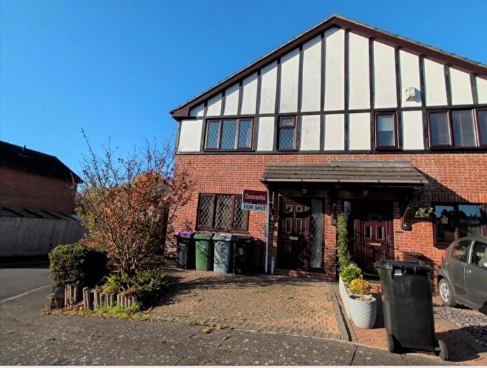 3 Bedroom Semi Detached House For Sale In Primrose Way, Grantham, NG31