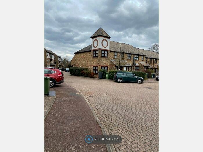 1 Bedroom Flat To Rent In Croftongate Way, London, SE4