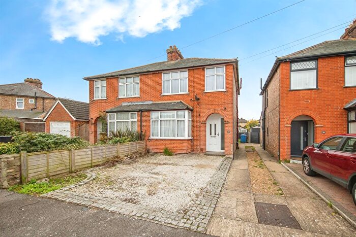 3 Bedroom Semi Detached House For Sale In Bernard Crescent, Ipswich, IP3