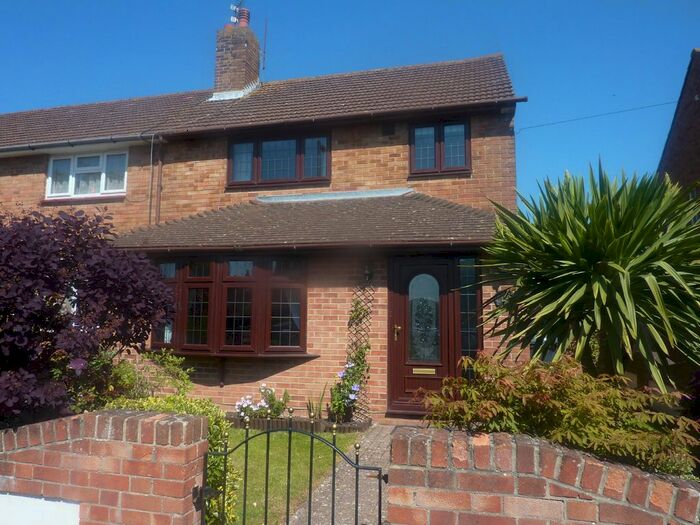 3 Bedroom Terraced House To Rent In Middle Park Way, Havant, PO9