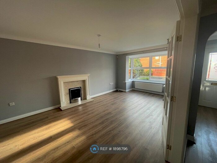 4 Bedroom Detached House To Rent In Goodwood Drive, Wirral, CH46