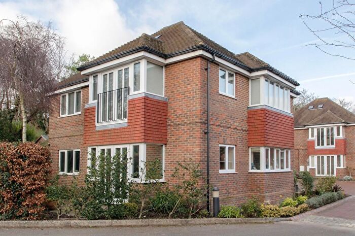 2 Bedroom Flat To Rent In Airlie Road, Winchester, SO22