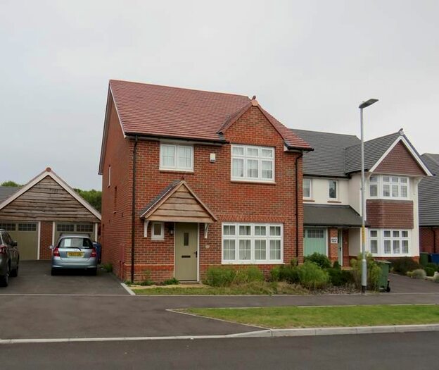 4 Bedroom Detached House To Rent In Vellum Drive, Archers Park, Sittingbourne, ME10