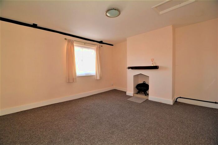 2 Bedroom Cottage To Rent In Mill Gate, Newark, NG24