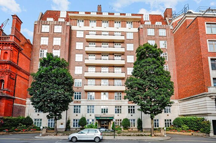 3 Bedroom Flat To Rent In Chesterfield House, South Audley, London, W1K