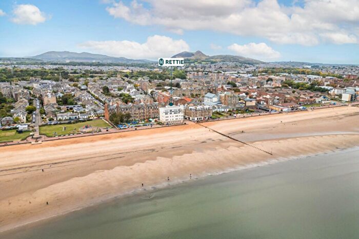 2 Bedroom Apartment For Sale In Bath Street, Portobello, Edinburgh, EH15