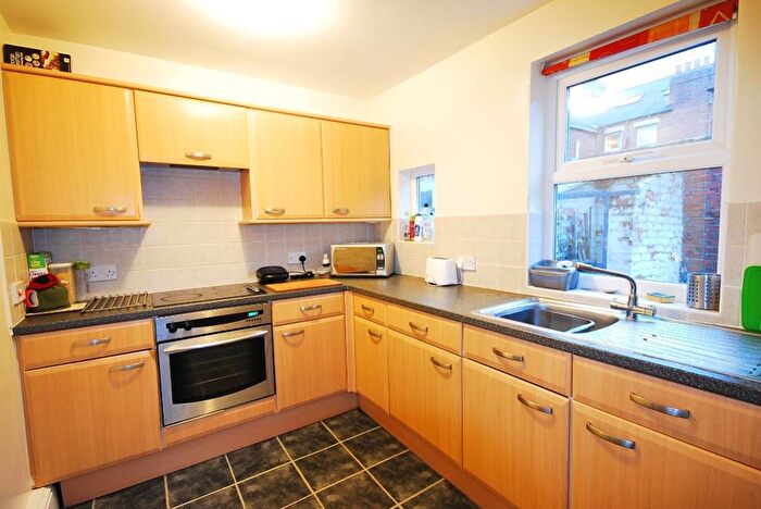 4 Bedroom Terraced House To Rent In Lyndhurst Avenue, Jesmond, NE2