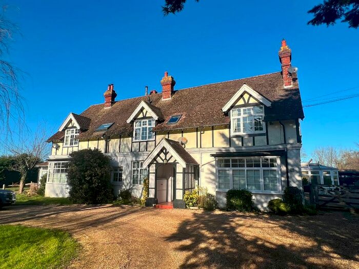 3 Bedroom Maisonette To Rent In Cudworth Park, Burnt Oak Lane, Newdigate, Dorking, RH5