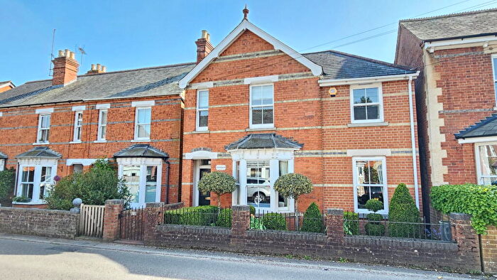 5 Bedroom Detached House For Sale In Queens Road, Newbury, Berkshire, RG14