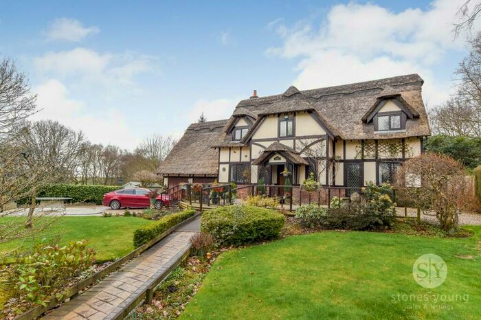4 Bedroom Detached House For Sale In Priory Close, Pleasington, Blackburn, BB2