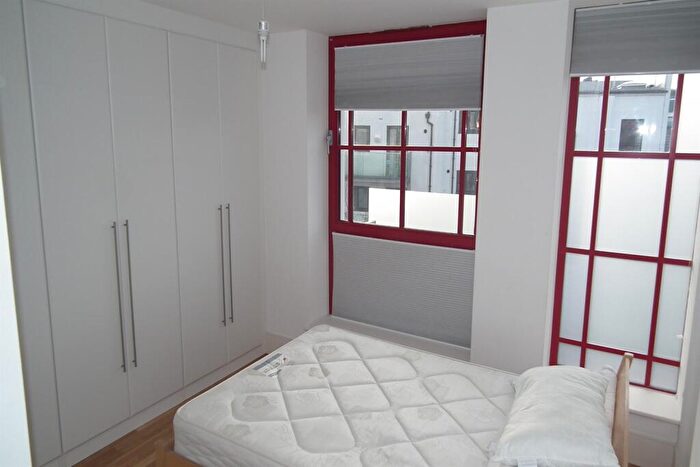 1 Bedroom Flat To Rent In Highbury Stadium Square, London -Epc Rating B, N5