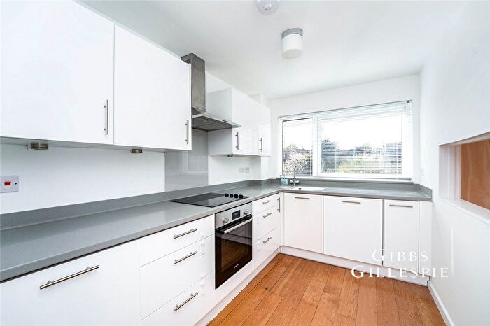 2 Bedroom Flat To Rent In Pitshanger Lane, London, W5