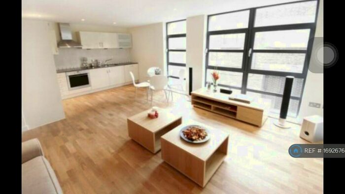 1 Bedroom Flat To Rent In Silesia Building, London, E8