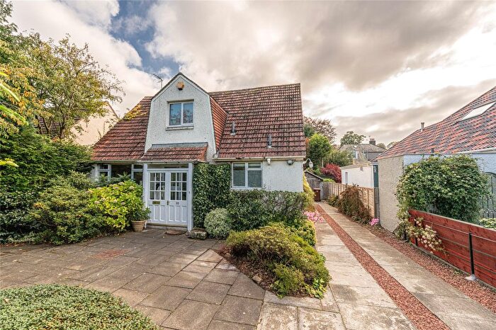 4 Bedroom Detached House For Sale In South Barnton Avenue, Edinburgh, EH4