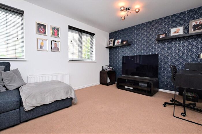 4 Bedroom Town House To Rent In Castle Lodge Gardens, Rothwell, Leeds, LS26
