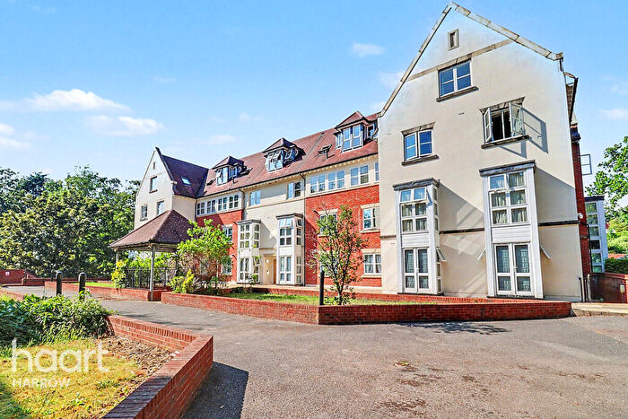 1 Bedroom Apartment For Sale In Cottage Close, Harrow, HA2