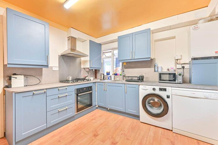 4 Bedroom Semi Detached House To Rent In Lyon Park Avenue, Wembley, HA0