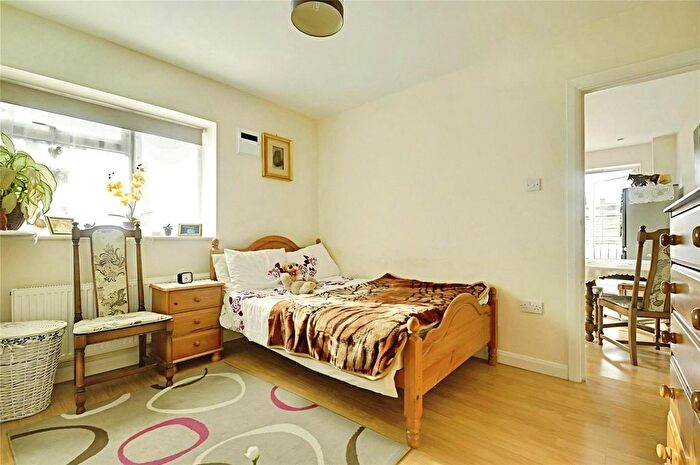 Property To Rent In Staines Road, Hounslow, TW4