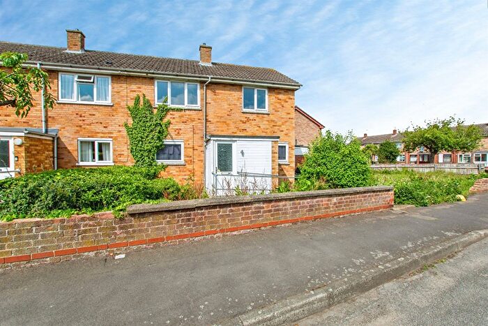 3 Bedroom Semi-Detached House For Sale In Waterlees Road, Wisbech, PE13