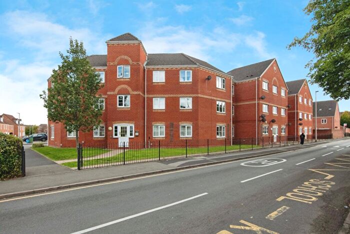 2 Bedroom Apartment For Sale In Darbys Way, Tipton, DY4