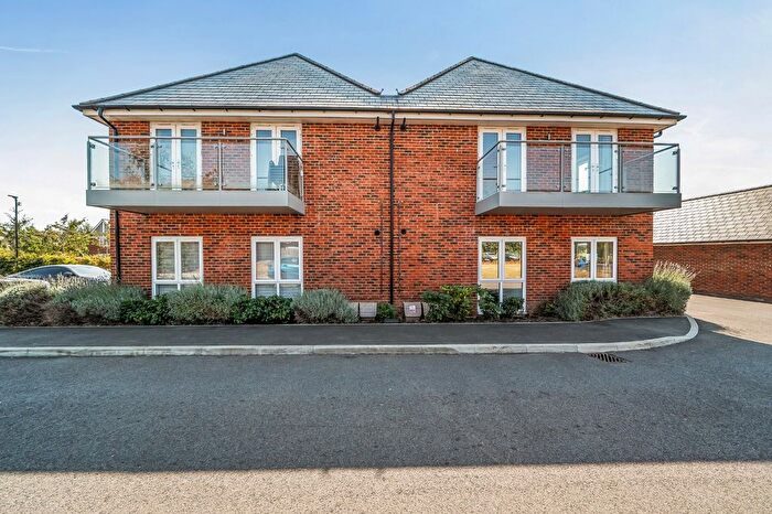1 Bedroom Flat For Sale In Steel Close, Herne Bay, Kent, CT6