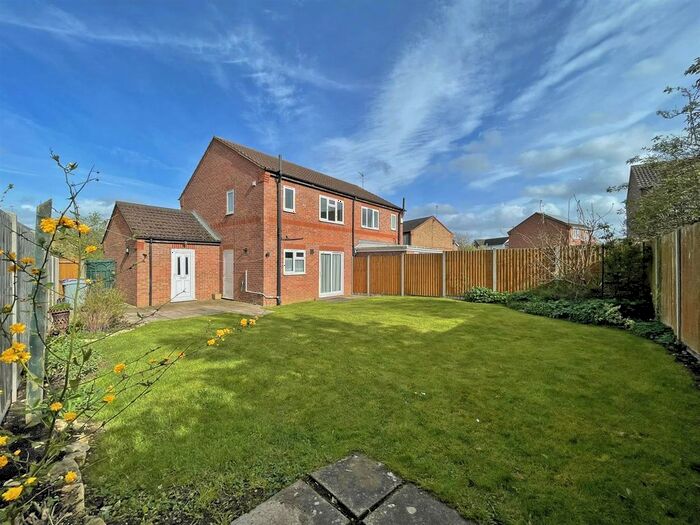 3 Bedroom Detached House To Rent In Campion Grove, Stamford, Lincolnshire, PE9