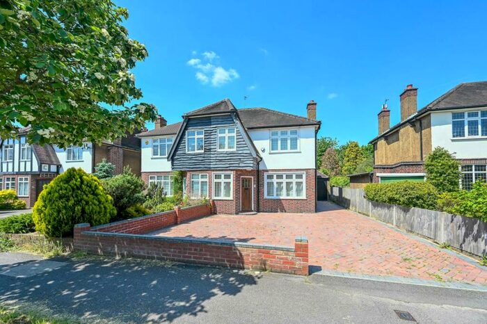 3 Bedroom Semi-Detached House To Rent In Stoneleigh Park Road, Stoneleigh, Epsom, KT17